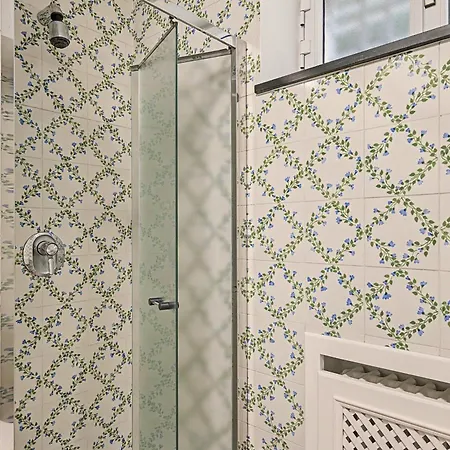 Apartman Luishome - *